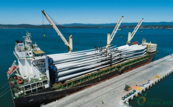 澳大利亚牧牛山风电项目首批风机设备到港