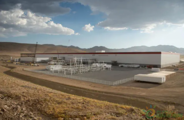 松下宣布供货特斯拉的布法罗和内华达电池厂停产14天