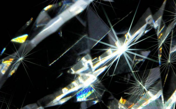 英国：钻石电池可以储存数千年的能量