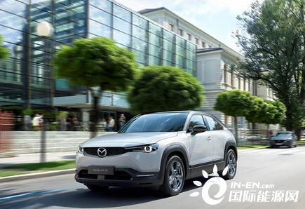 马自达开始生产其首款纯电动汽车MX-30