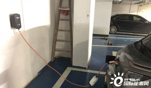 新能源汽车充电桩进小区 到底难在哪里？
