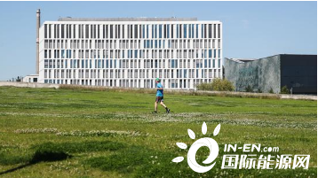欧洲多国推“绿色复苏”：清洁交通、可再生能源、建筑翻新