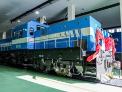 我国首台氢燃料电池混合动力机车发布