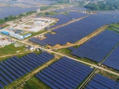 贵州册亨县大力发展风能光伏新能源产业，走绿色、低碳发展路线