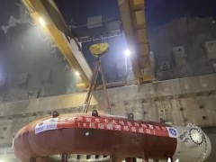 中东抽蓄电站1号机组定子吊装成功！