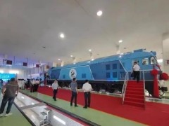 最长续航190个小时，首台“宁东号”氢动力机车正式下线！